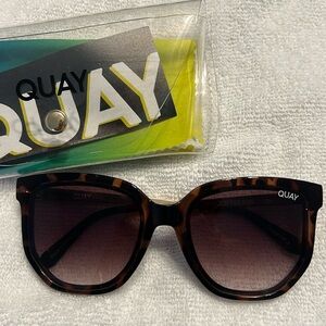 QUAY Australia COFFEE RUN Sunglasses in TORTOISE/BROWN